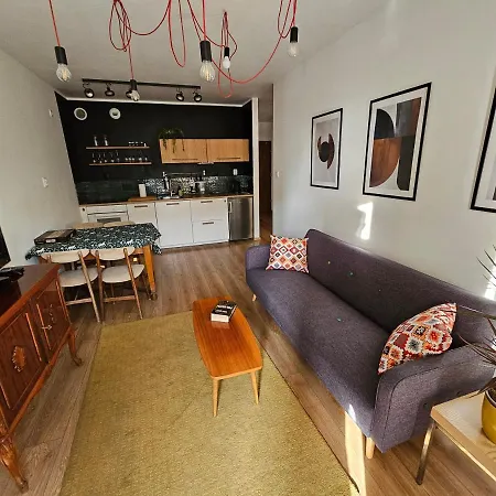 Dmowskiego 19c Tectum Apartment